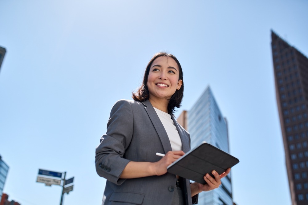 Smiling,Young,Asian,Business,Woman,Leader,Entrepreneur,,Professional,Manager,Holding
